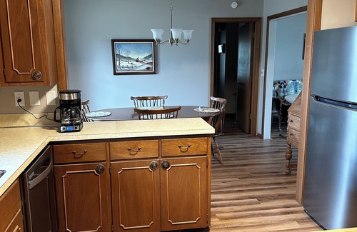 Knoxville House | Come And Relax At The Porter House King Beds game room