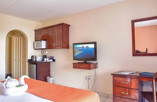 Rodney Bay Hotel | Come Create Memories w/Fun-filled Adventures at this Paradise! Pool, Parking