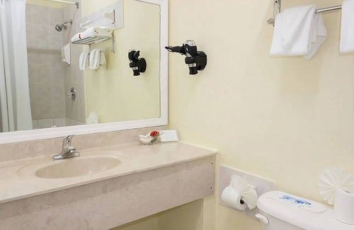 Rodney Bay Hotel | Come Create Memories w/Fun-filled Adventures at this Paradise! Pool, Parking