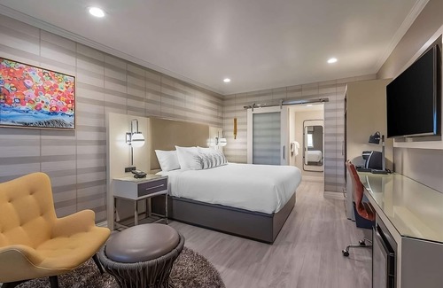 Southeast Torrance Hotel | Come Create Memories w/Fun-filled Adventures at this Paradise! Free Parking!