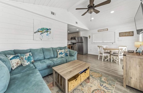 Gulf Shores House | Come dip your toes into the SuGaR sAnDs!