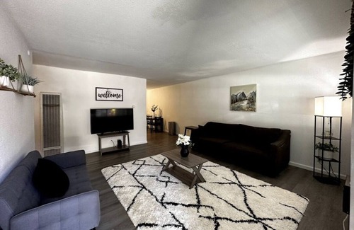 Sonora Apartment | Come enjoy beautiful historic downtown Sonora.