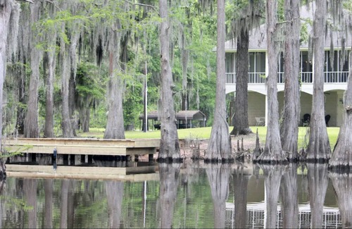 Karnack House | Come enjoy the best that Caddo Lake has to offer!