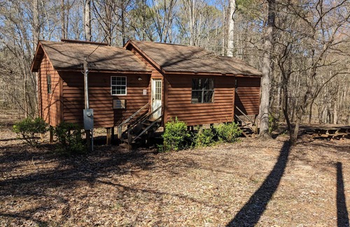 Benton Cabin | Come enjoy the Ocoee River and all its beautiful nature with us!
