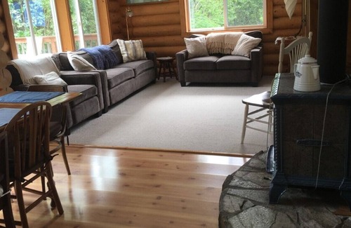 Old Mill House | Come enjoy the peace and comfort of our beautiful, custom built Alaskan log home