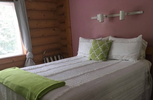 Old Mill House | Come enjoy the peace and comfort of our beautiful, custom built Alaskan log home