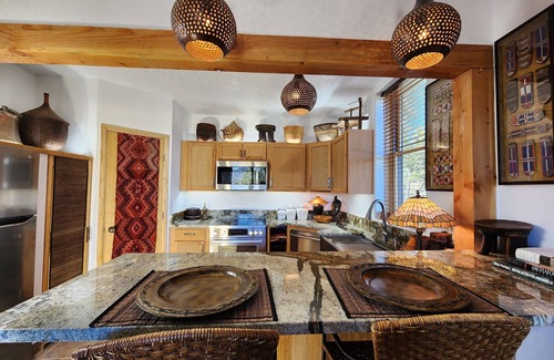 Canoncito House | Come experience a taste of Africa nestled in the foothills of Santa Fe.