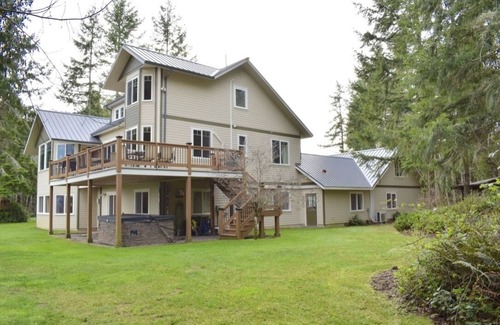 Chimacum House | Come Experience Our Country Home Where Kids Entertain Themselves.