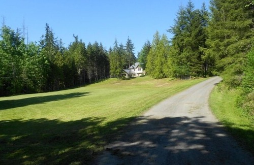 Chimacum House | Come Experience Our Country Home Where Kids Entertain Themselves.