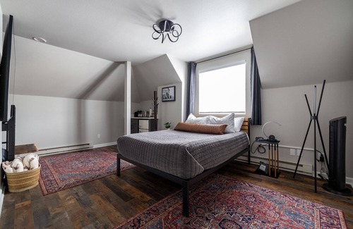 Winter Park Hotel | Come experience The Goat Room at Winter Park's only luxury boutique hotel!