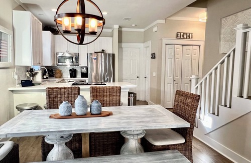 Rosemary Beach House | Come for the Beach View and stay for the Food!