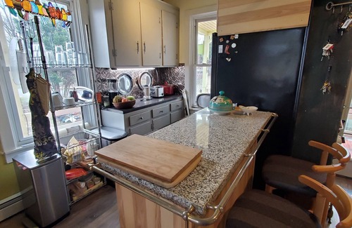 Frederick House | Come Home to Style & Comfort, Historic District Home, Off Street Parking, Quiet!