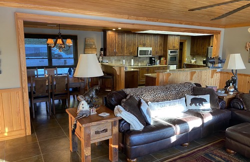 Pleasure Point House | Come Relax with your family at Casa Bear