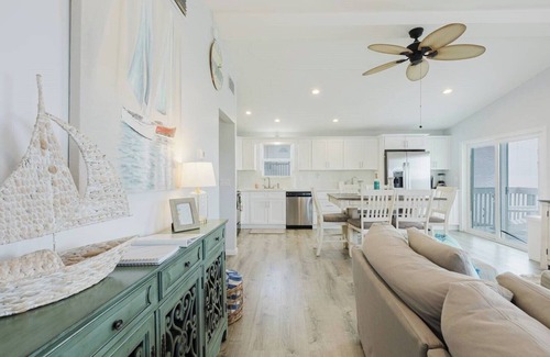 Marathon House | Come Sail Away in Marathon
