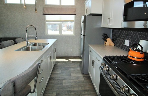 Sherkston Cottage | Come see - You'll Love It! QMD220