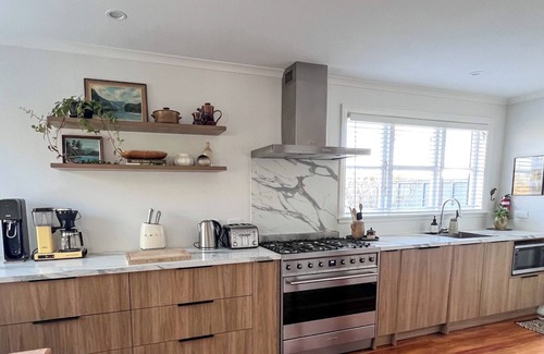 Martinborough House | Come Stay at Blackbird House!