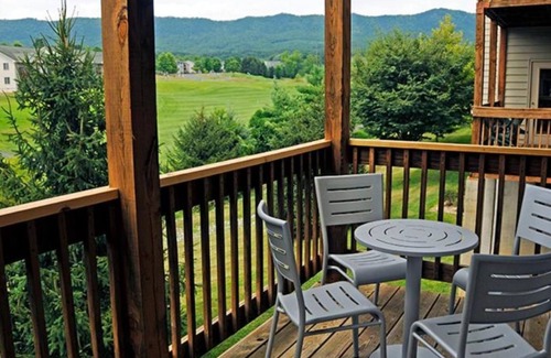 McGaheysville Condo | Come stay at Massanutten Resort's Woodstone for an amazing vacay!