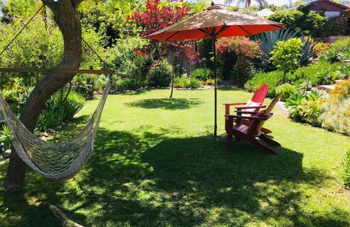 Santa Barbara House | Come stay in a beautiful garden retreat home near the beach in Santa Barbara.