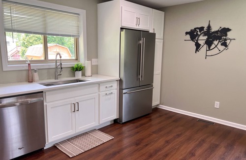 Mason House | Come stay in our spacious ranch home in Mason. Ten minutes from Kings Island.