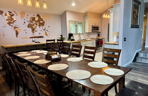 Osage Beach House | Come to Relax at HUGE 6 Bd/6 BA - Sleeps 18 people at Margaritaville Lake Resort
