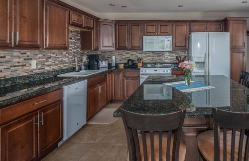 Page Apartment | Come visit Lake Powell! Hiking, boating, kayaking, and paddle board!