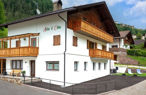 Santa Cristina Val Gardena Apartment | Comfortable and spacious apartment