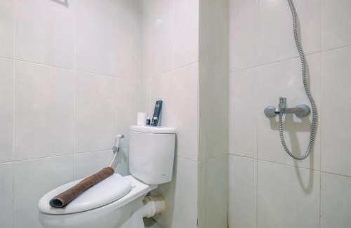 Pondokcina Apartment | Comfort 1BR Apartment at Evenciio Margonda By Travelio