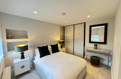 Colville Apartment | Comfort 3 Bedroom Home in Notting Hill