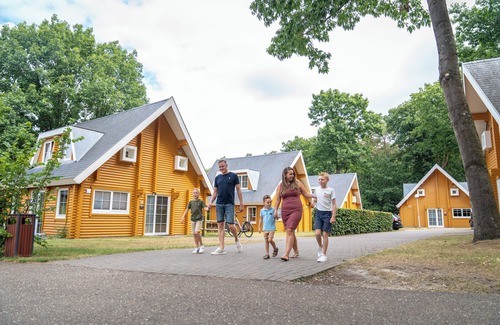 Zutendaal House | Comfort 6-person bungalow in the holiday park Landal Mooi Zutendaal