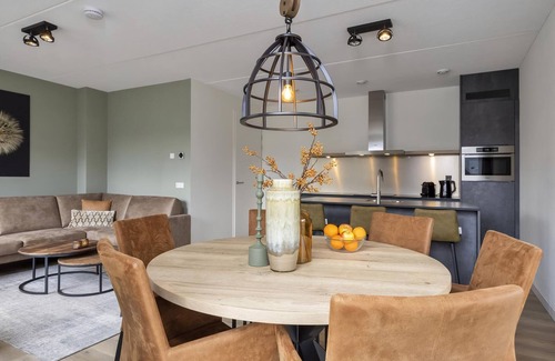 Leuken House | Comfort 6-person villa in the holiday park Landal Marina Resort Well