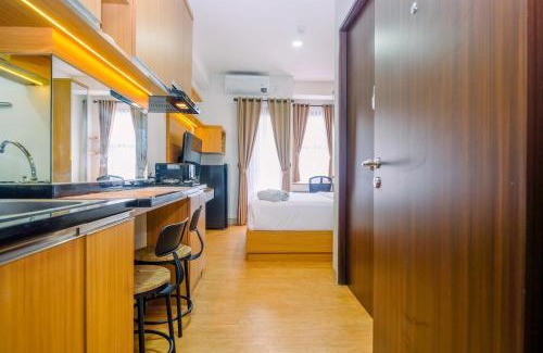 Depok Apartment | Comfort and Best Deal Studio Room Transpark Cibubur Apartment By Travelio