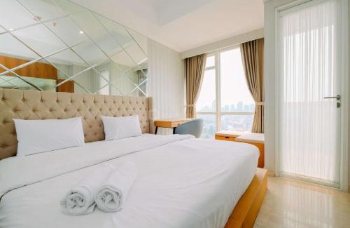 Gondangdia Apartment | Comfort and Modern Look Studio Menteng Park Apartment By Travelio