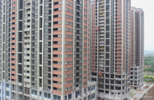 Cikarang Apartment | Comfort and Nice 2BR at Meikarta Apartment By Travelio
