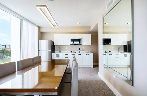 Bay Harbor Islands Hotel | Comfort and Convenience! 3 Pet-friendly Rooms, Minutes Away to Sunny Isles Beach