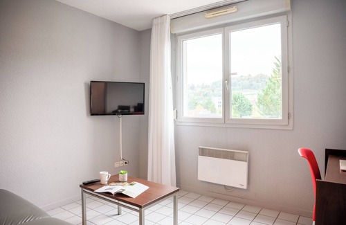 Besancon Apartment | Comfort Aparthotel Besancon La City