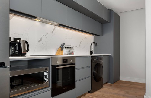 Sea Point Apartment | Comfort at The Avant with Pool and Braai @ Sea Point