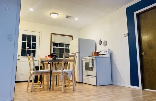Central Oklahoma City House | Comfort Away from Home - Entire House, Sleeps 6