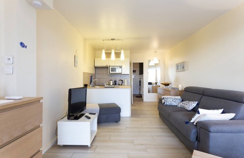Palavas-les-Flots Apartment | ⛵ Comfort, carefree living and sea views