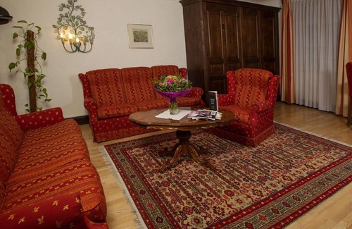 City Centre Salzburg Hotel | Comfort double room with shower or Bathroom, toilet - Altstadthotel Stadtkrug