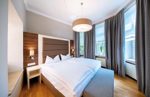 Moehnesee Apartment | Comfort double room with lake view