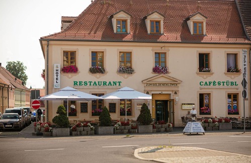 Peitz House | Comfort double room with balcony incl. breakfast - Hotel Zum Goldenen Löwen