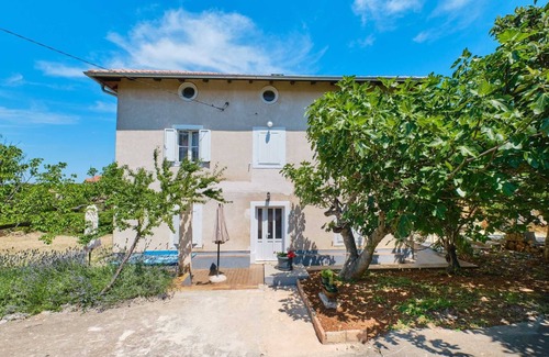 Veli Losinj Apartment | Comfort for 4 - Private Parking