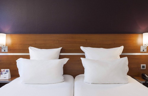 Linas Hotel | Comfort Hotel Linas Montlhery