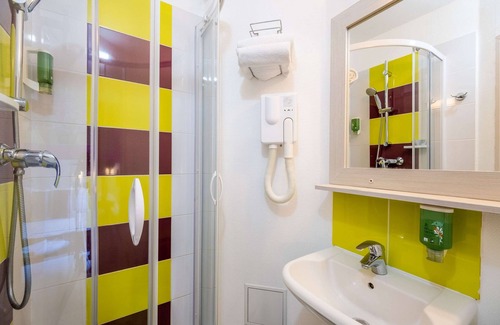 Olivet Hotel | Comfort Hotel Orleans Olivet