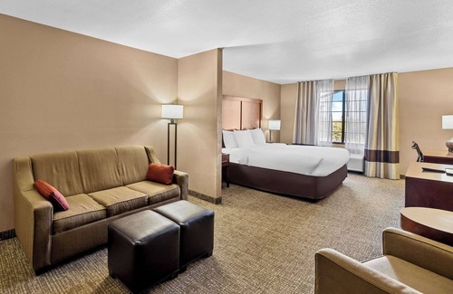 Pomerene Hotel | Comfort Inn Benson near Kartchner Caverns