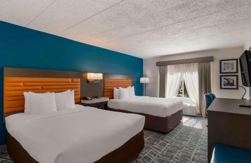 Seven Corners Hotel | Comfort Inn Falls Church - Tysons Corner