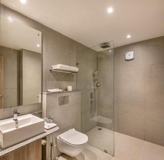 Sahibabad Hotel | Comfort Inn Grand, Kaushambi