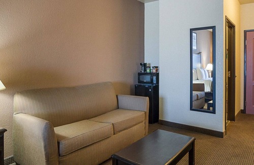 Stanton Hotel | Comfort Inn I-20 Midland Stanton