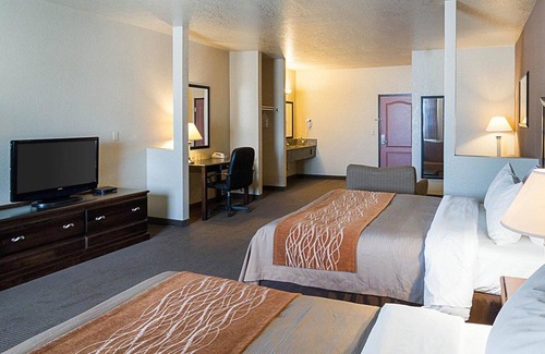 Stanton Hotel | Comfort Inn I-20 Midland Stanton