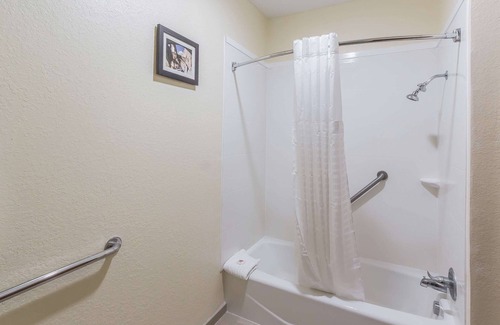 San Antonio Hotel | Comfort Inn near Frost Bank Center